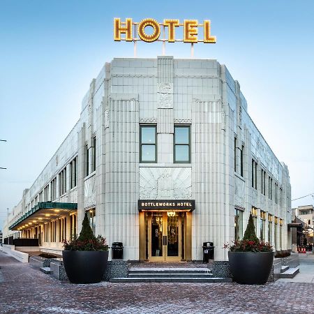 Bottleworks Hotel Indianápolis Exterior foto